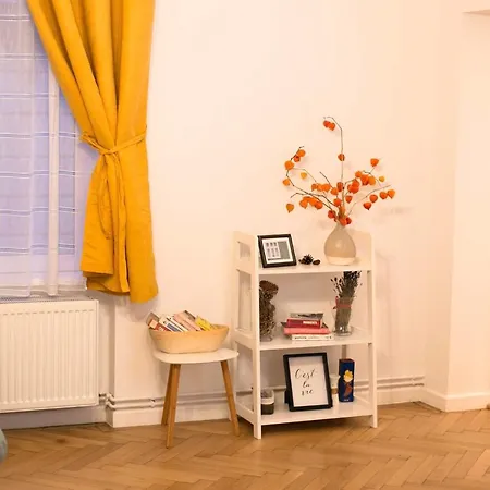 Jasmine Serenity Apartment - Central, Behind Black Church Brasov Exterior photo