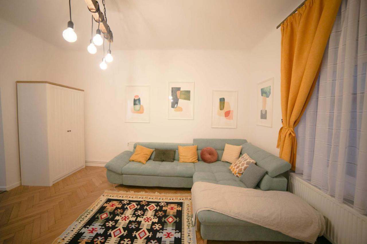 Jasmine Serenity - Central, Behind Black Church Apartment Brasov