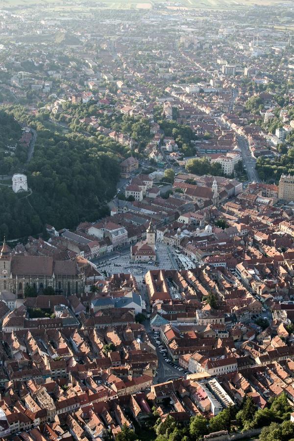 Jasmine Serenity - Central, Behind Black Church * Brasov