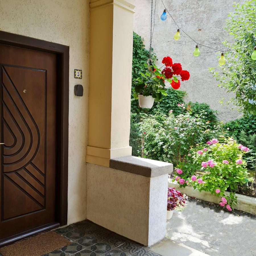 Jasmine Serenity - Central, Behind Black Church Apartment Brasov